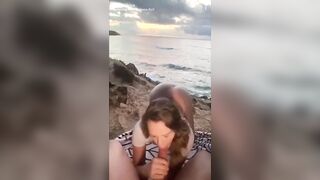 Mia Malkova Private Snap: Anal At The Beach 7min Video