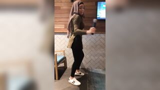 Midst Eastern Chicks: Hijabi got moves ?? - thoughts on her?