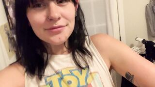 It's after bedtime, so laundry and soft mom tits it is ?\__/? - Selfies of MILFs
